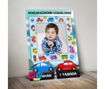 Arabalar Temalı Resimli ve Fotolu Doğum Günü Ayaklı Pano  (Ebat 30x45 cm)
